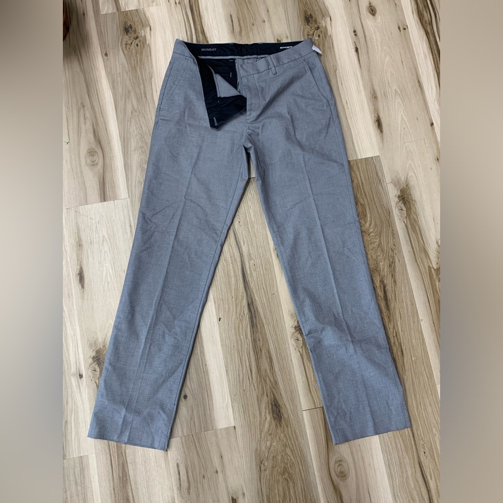 Monday Gray Dress Straight Leg Slack Size 32/43